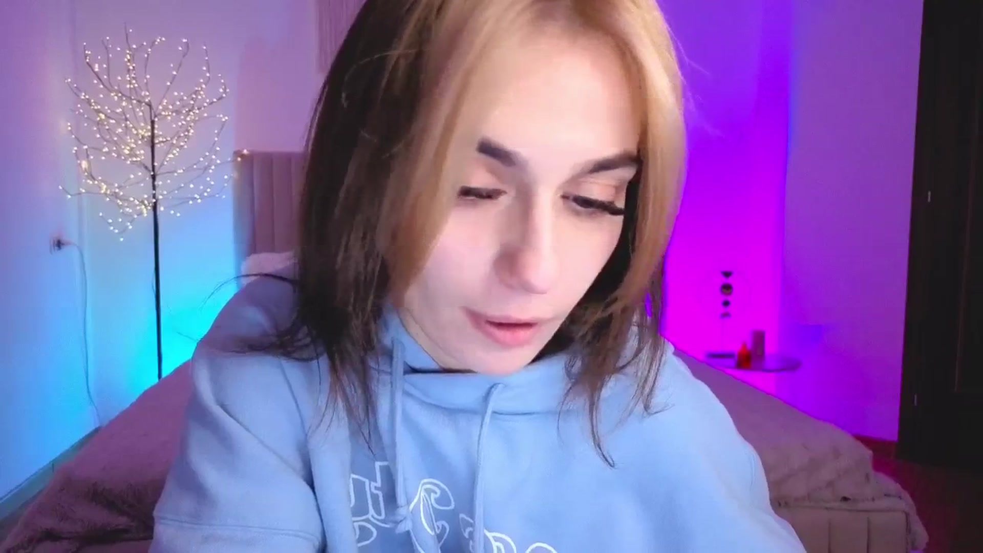 Gallery image thumbnail from M1ss_arina's myfreecams stream on, 03/06/2026, 23:35 image 9 of 20