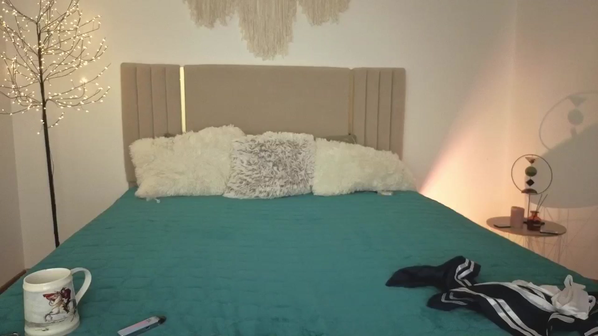 Gallery image thumbnail from M1ss_arina's myfreecams stream on, 04/03/2026, 24:05 image 7 of 20