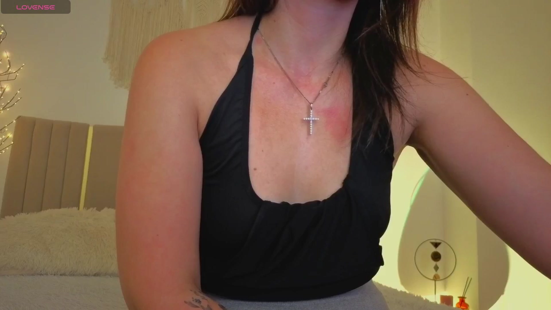 Gallery image thumbnail from M1ss_arina's myfreecams stream on, 04/07/2026, 22:36 image 14 of 20