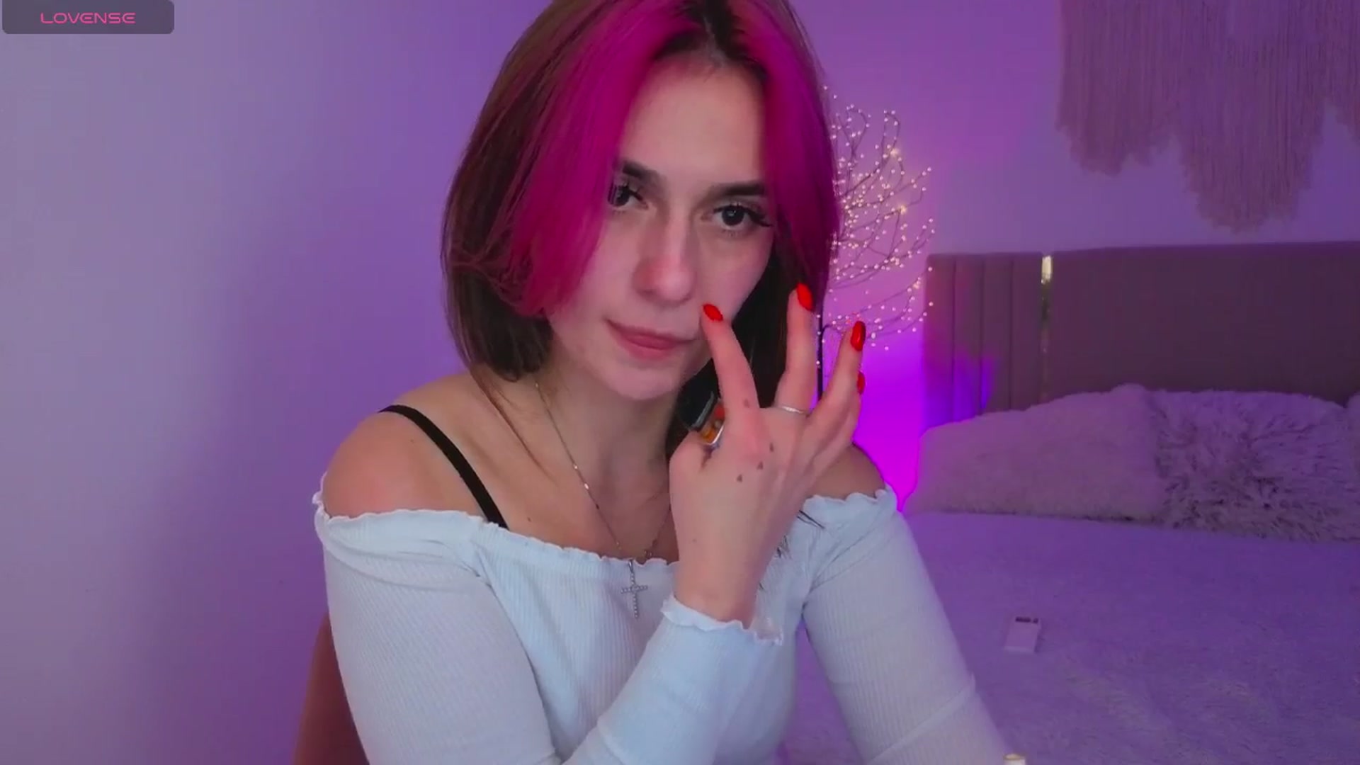 Gallery image thumbnail from M1ss_arina's myfreecams stream on, 04/11/2026, 22:20 image 2 of 20