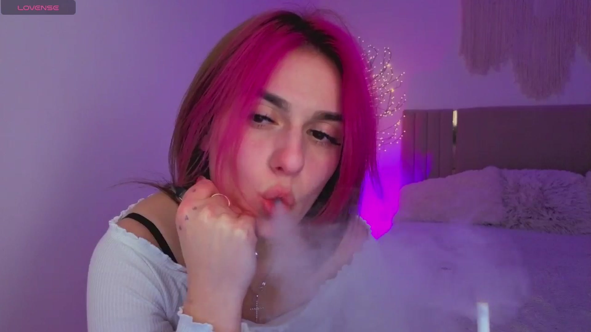 Gallery image thumbnail from M1ss_arina's myfreecams stream on, 04/11/2026, 22:20 image 6 of 20