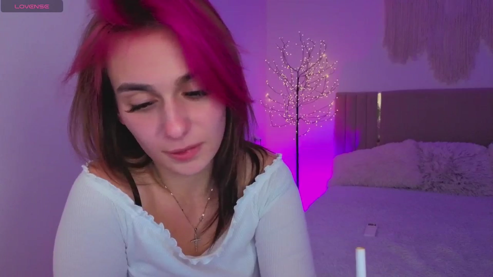 Gallery image thumbnail from M1ss_arina's myfreecams stream on, 04/11/2026, 22:20 image 8 of 20