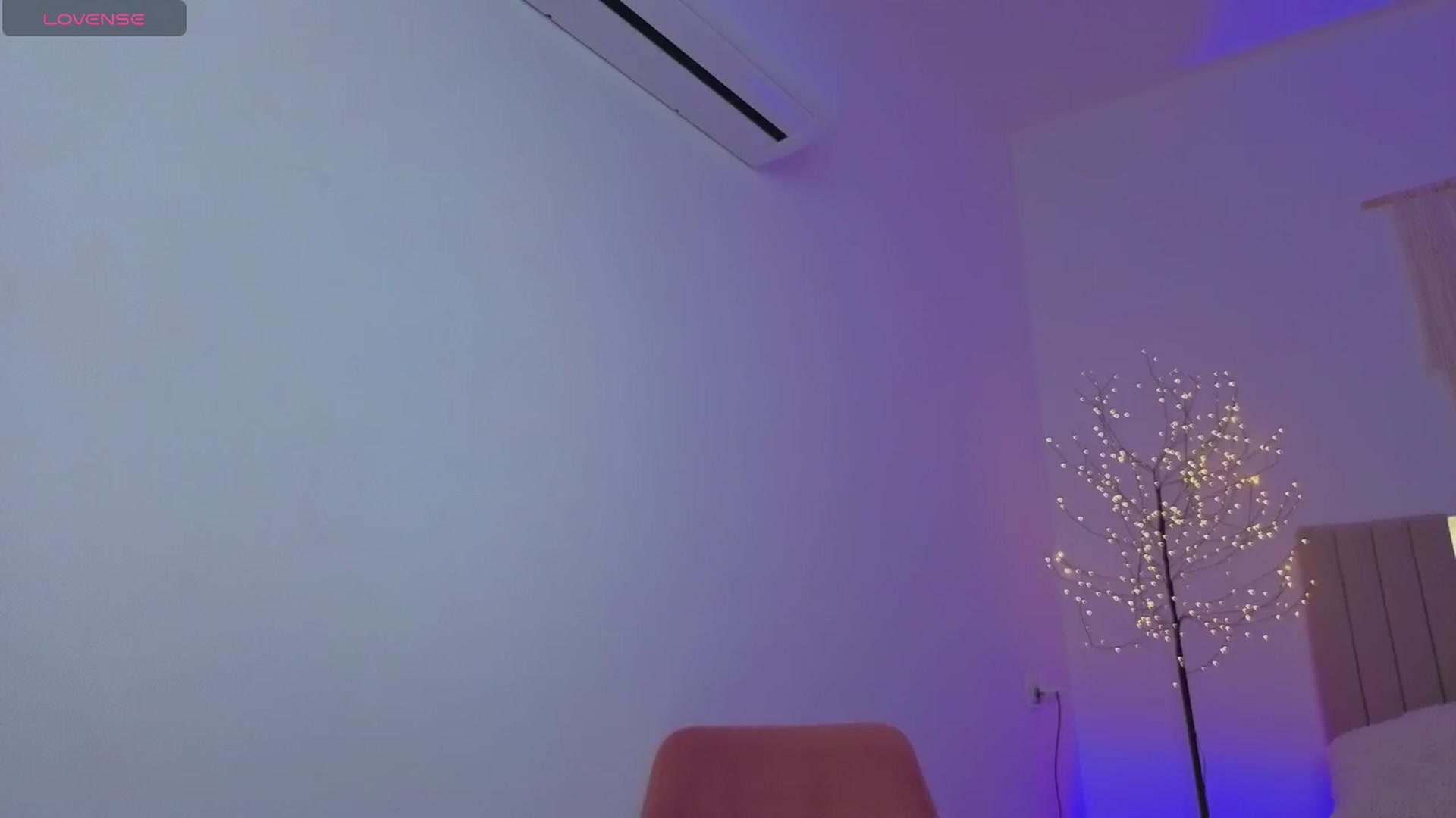 Gallery image thumbnail from M1ss_arina's myfreecams stream on, 04/12/2026, 24:10 image 2 of 20