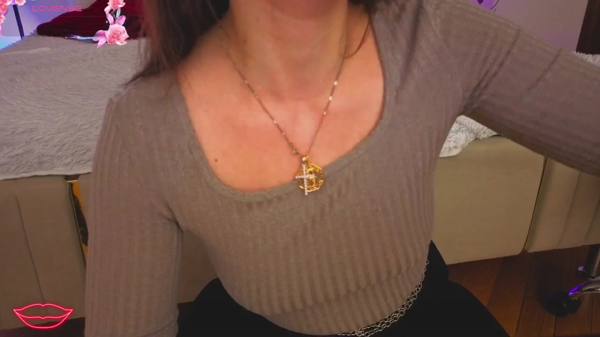 Gallery image thumbnail from M1ss_arina's myfreecams stream on, 04/14/2026, 23:26 image 14 of 20