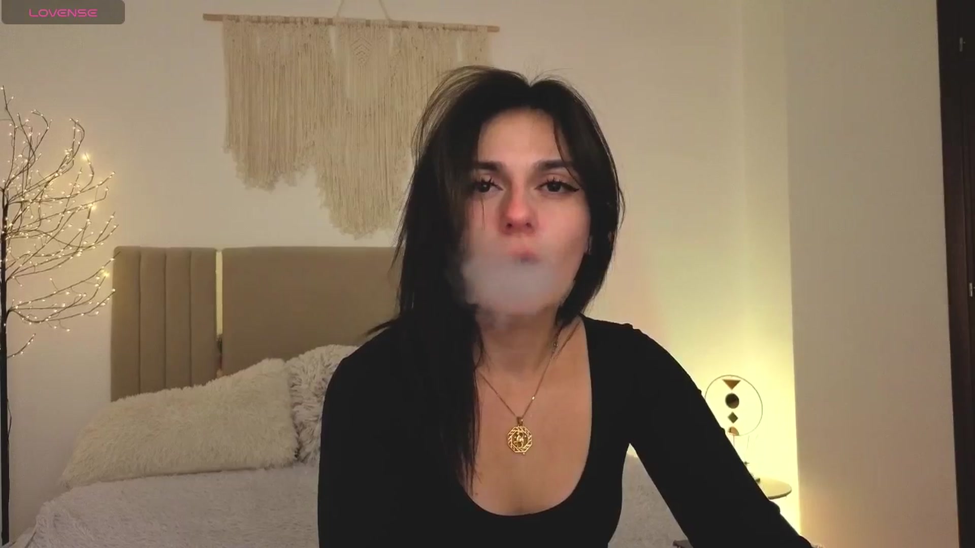 Gallery image thumbnail from M1ss_arina's myfreecams stream on, 04/17/2026, 23:56 image 9 of 20
