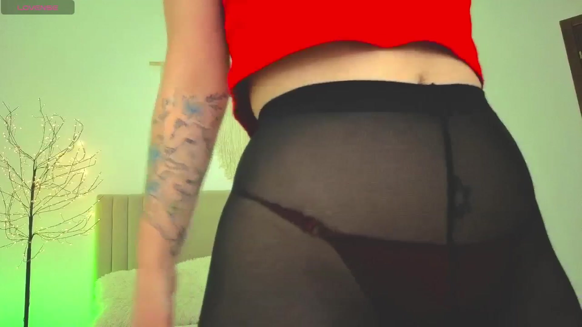 Gallery image thumbnail from M1ss_arina's myfreecams stream on, 04/23/2026, 23:24 image 6 of 20