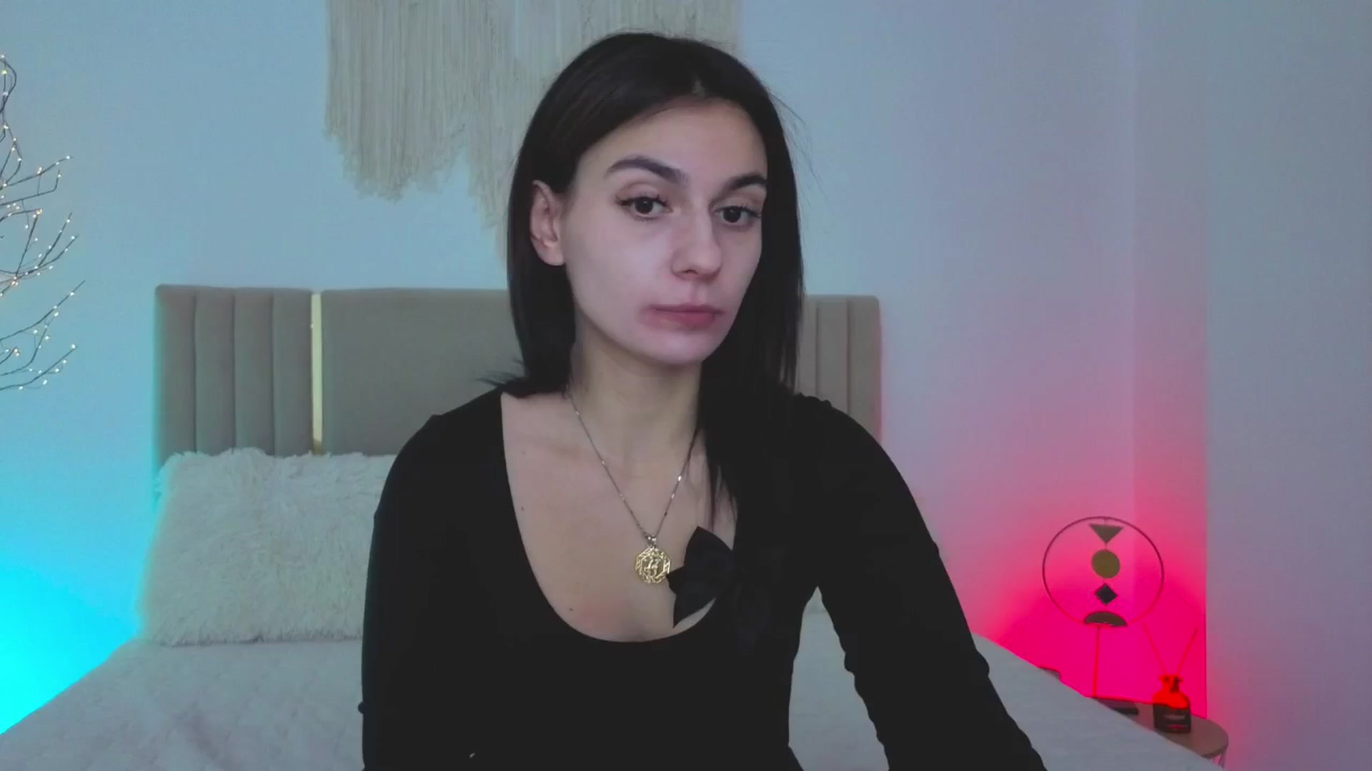 Gallery image thumbnail from M1ss_arina's myfreecams stream on, 04/30/2026, 08:06 image 3 of 20