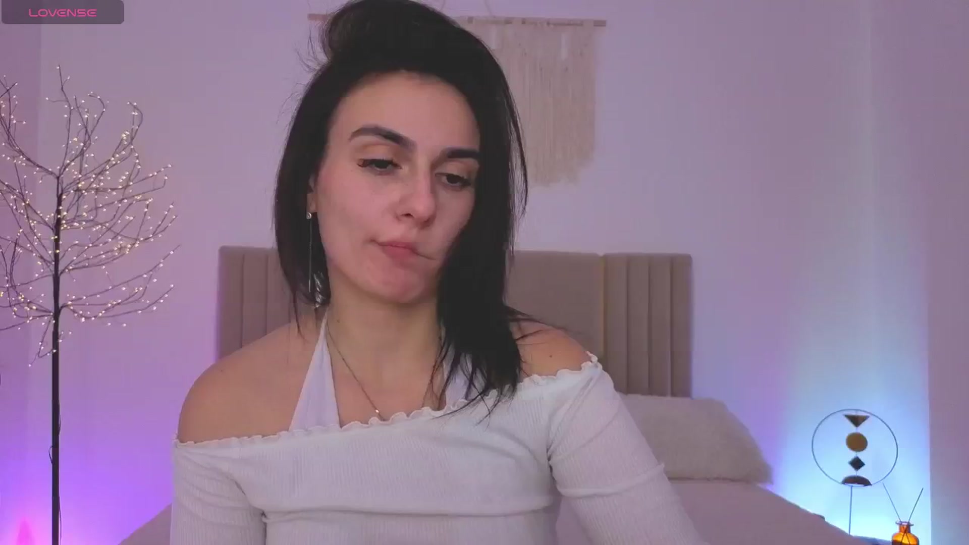 Gallery image thumbnail from M1ss_arina's myfreecams stream on, 05/03/2026, 24:05 image 3 of 20