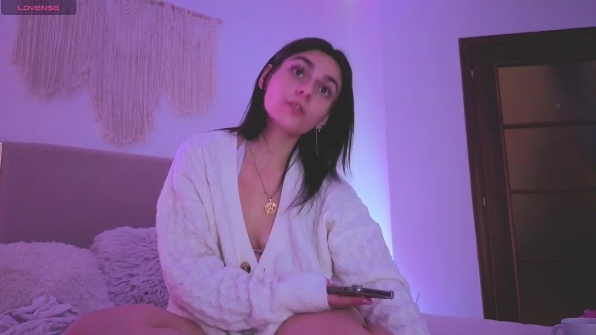Gallery image thumbnail from M1ss_arina's myfreecams stream on, 05/03/2026, 03:06 image 16 of 20