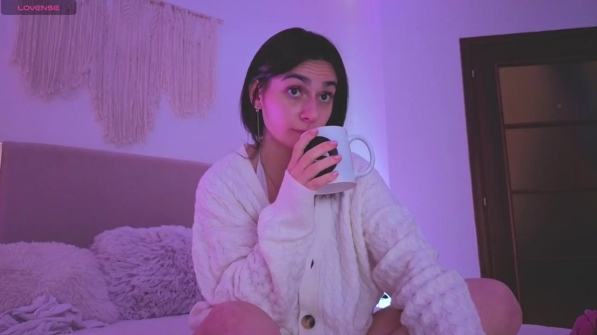 Gallery image thumbnail from M1ss_arina's myfreecams stream on, 05/03/2026, 03:06 image 17 of 20