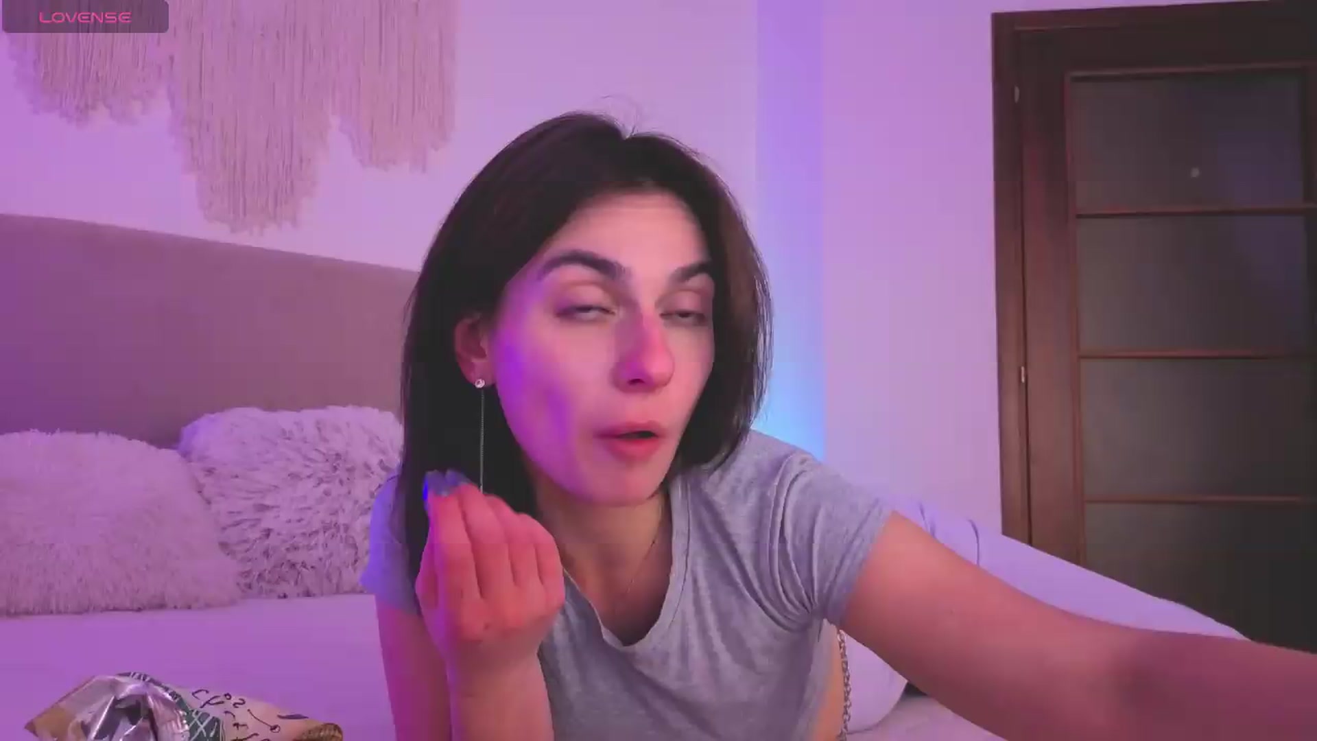 Gallery image thumbnail from M1ss_arina's myfreecams stream on, 05/04/2026, 22:33 image 9 of 20