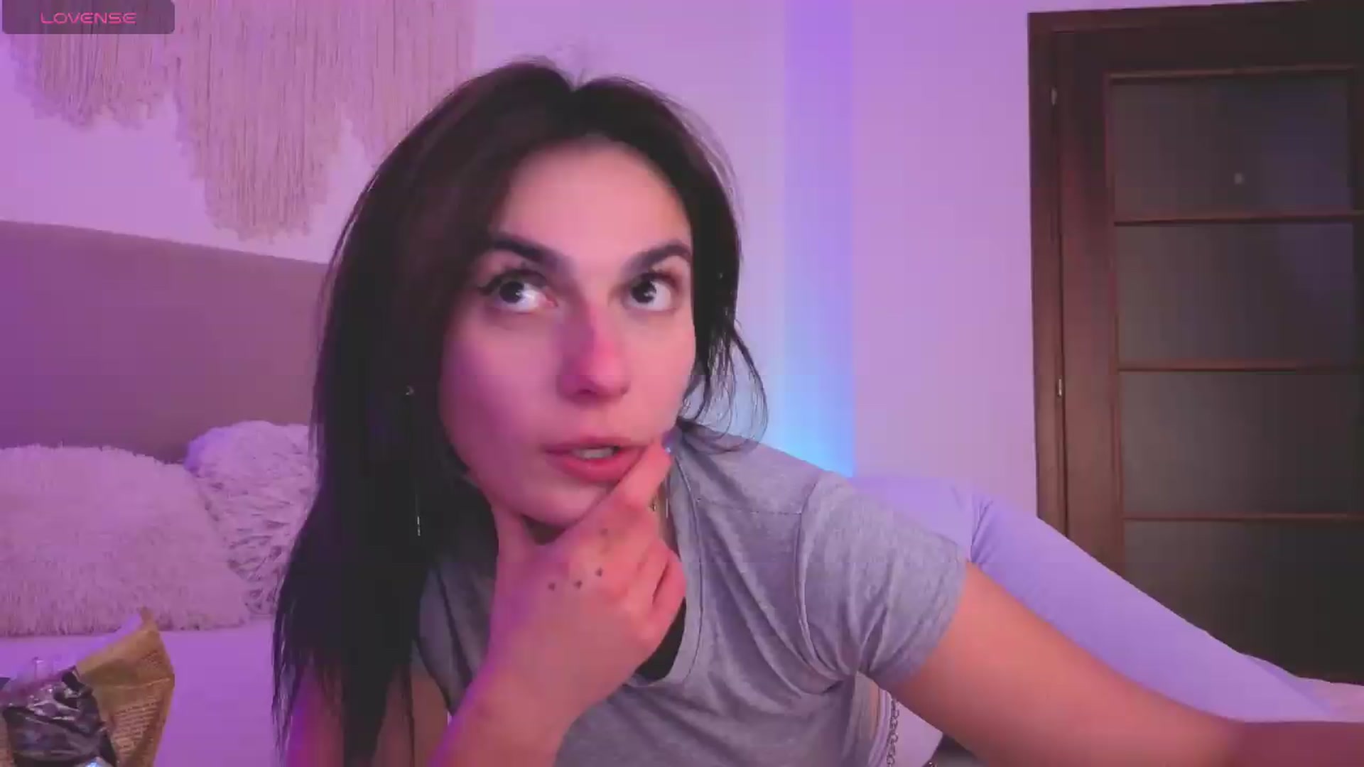 Gallery image thumbnail from M1ss_arina's myfreecams stream on, 05/04/2026, 22:33 image 2 of 20