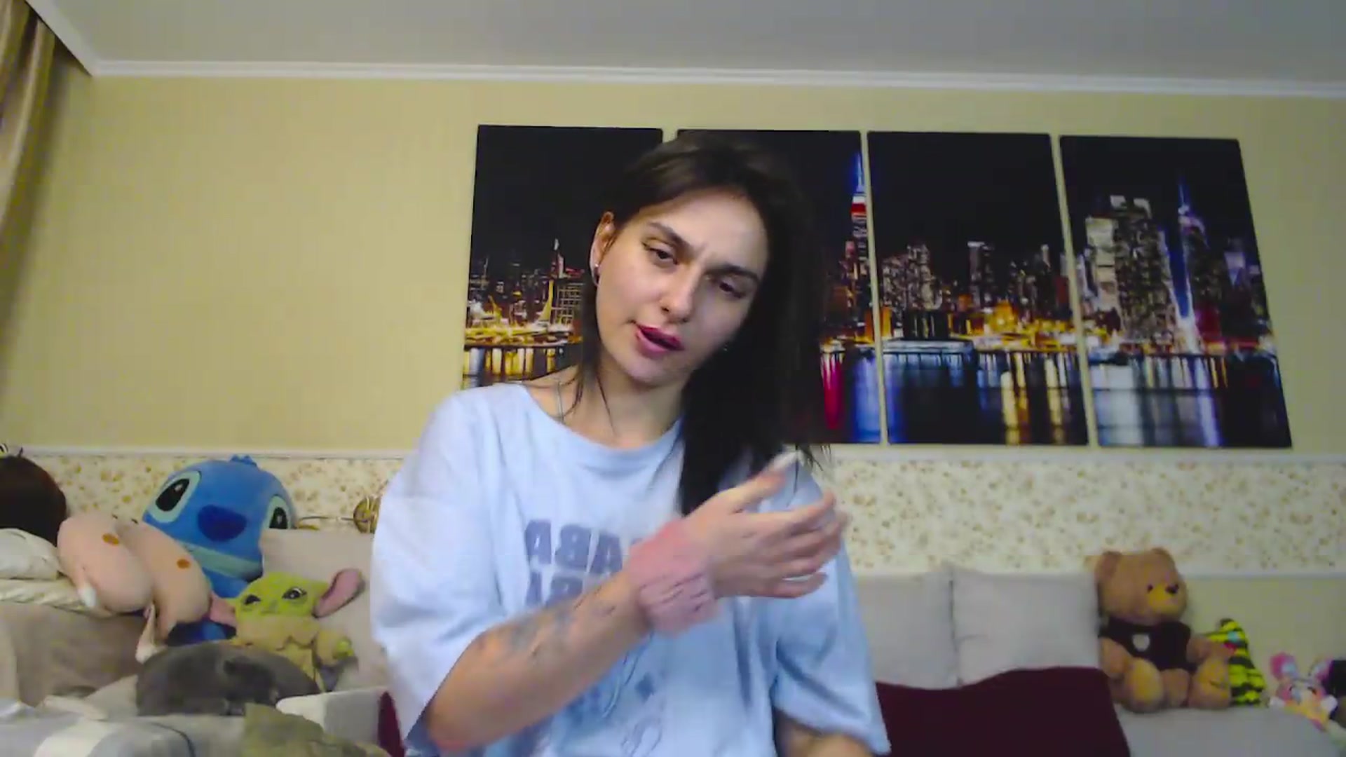 Gallery image thumbnail from M1ss_arina's myfreecams stream on, 06/18/2026, 22:14 image 6 of 20