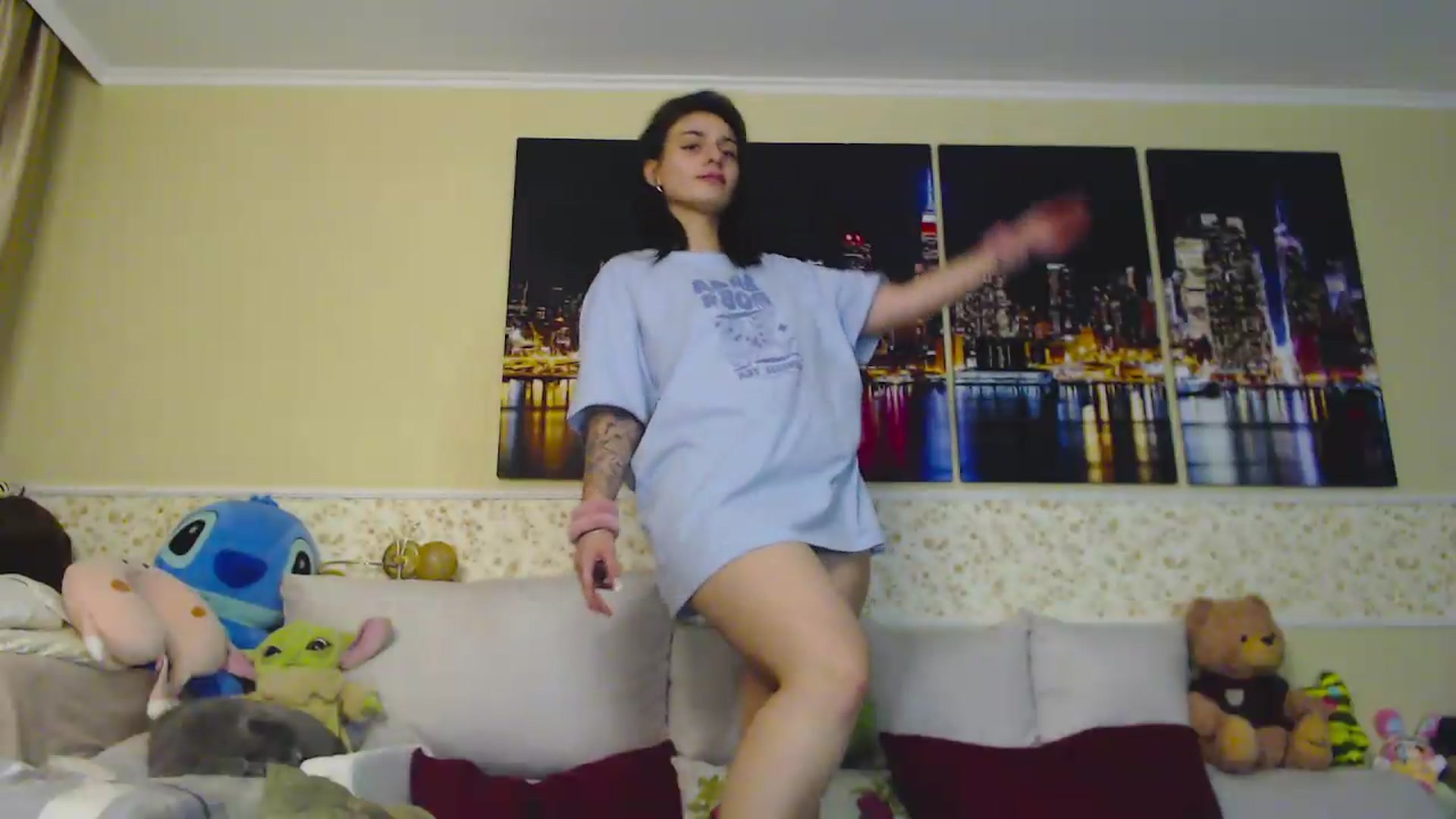 Gallery image thumbnail from M1ss_arina's myfreecams stream on, 06/18/2026, 22:14 image 5 of 20