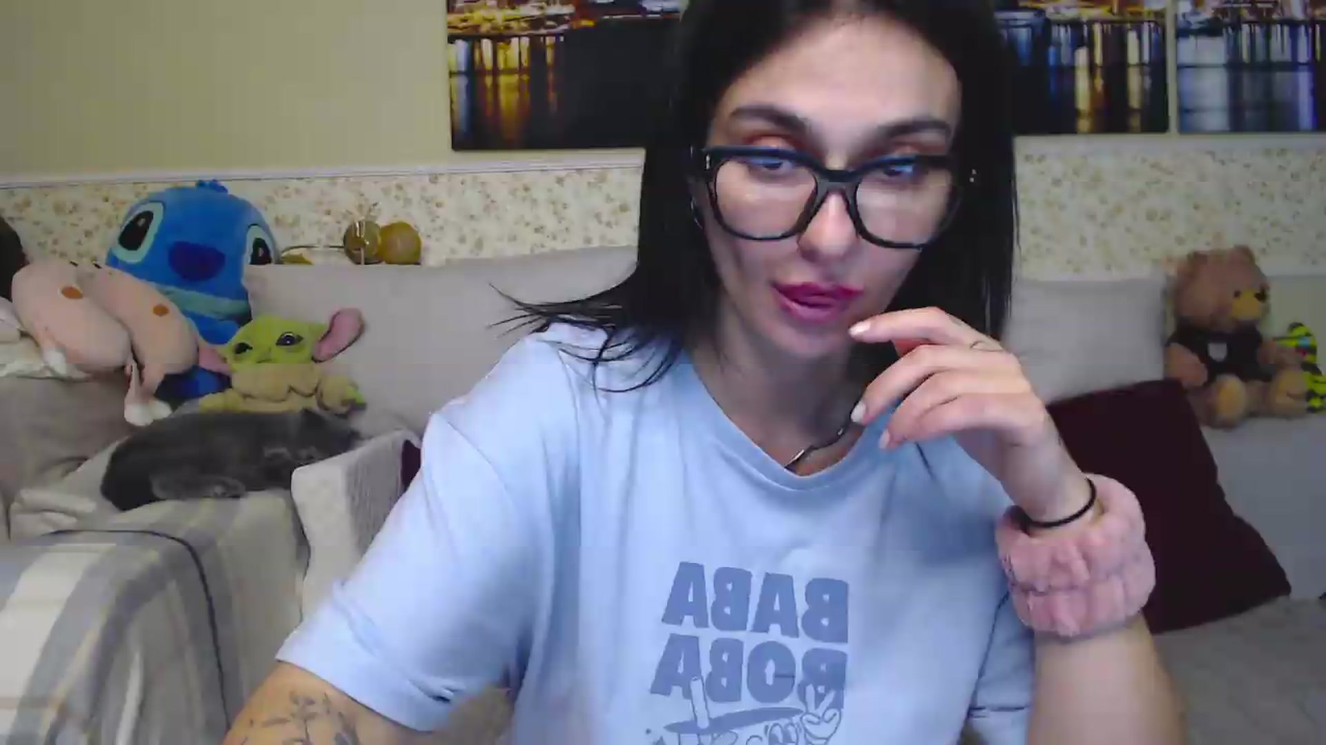 Gallery image thumbnail from M1ss_arina's myfreecams stream on, 06/18/2026, 23:58 image 2 of 20