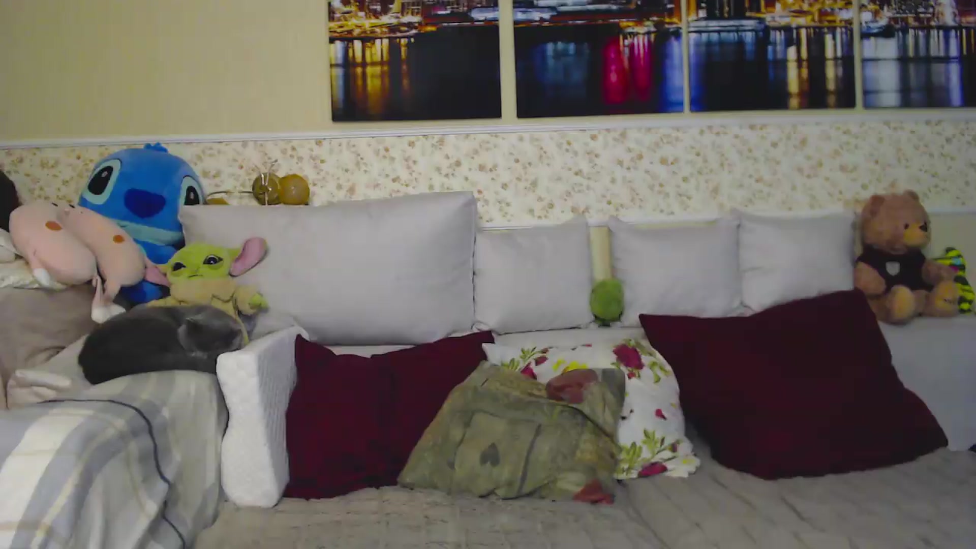 Gallery image thumbnail from M1ss_arina's myfreecams stream on, 06/18/2026, 23:58 image 6 of 20