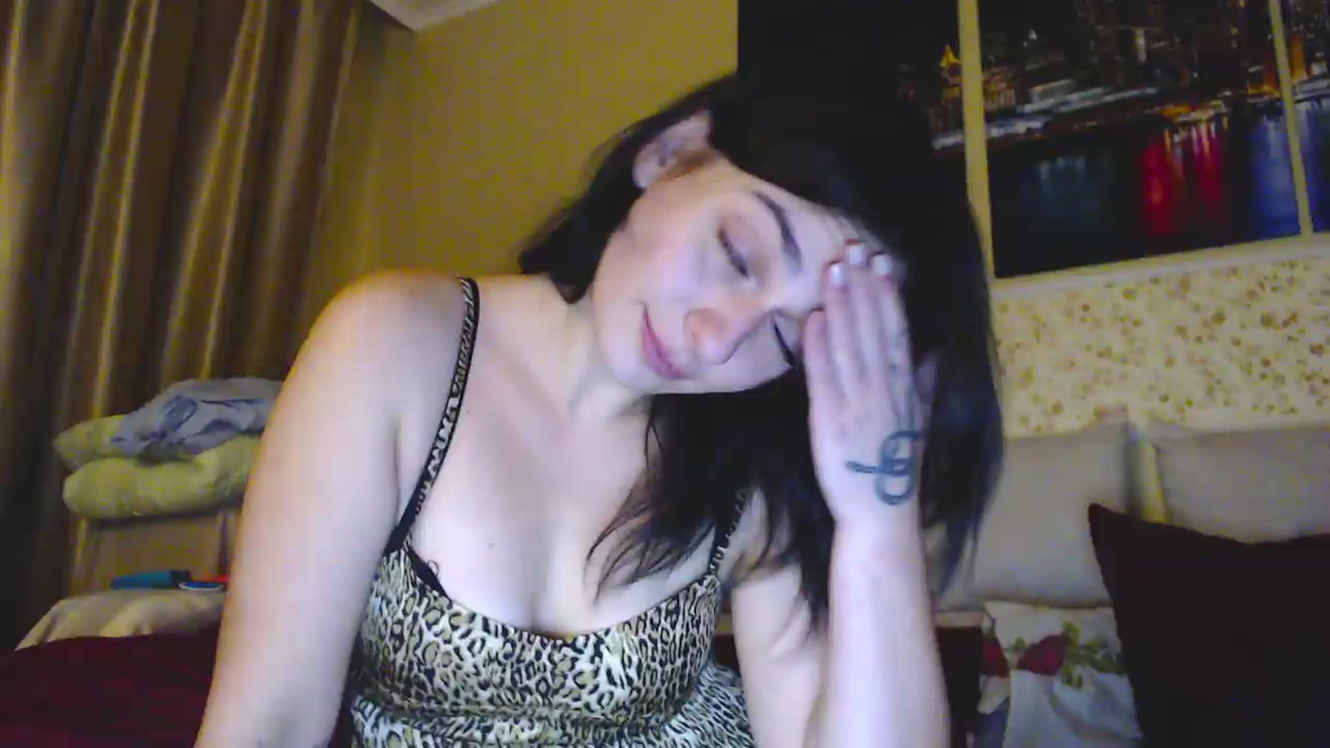 Gallery image thumbnail from M1ss_arina's myfreecams stream on, 06/21/2026, 23:34 image 5 of 20