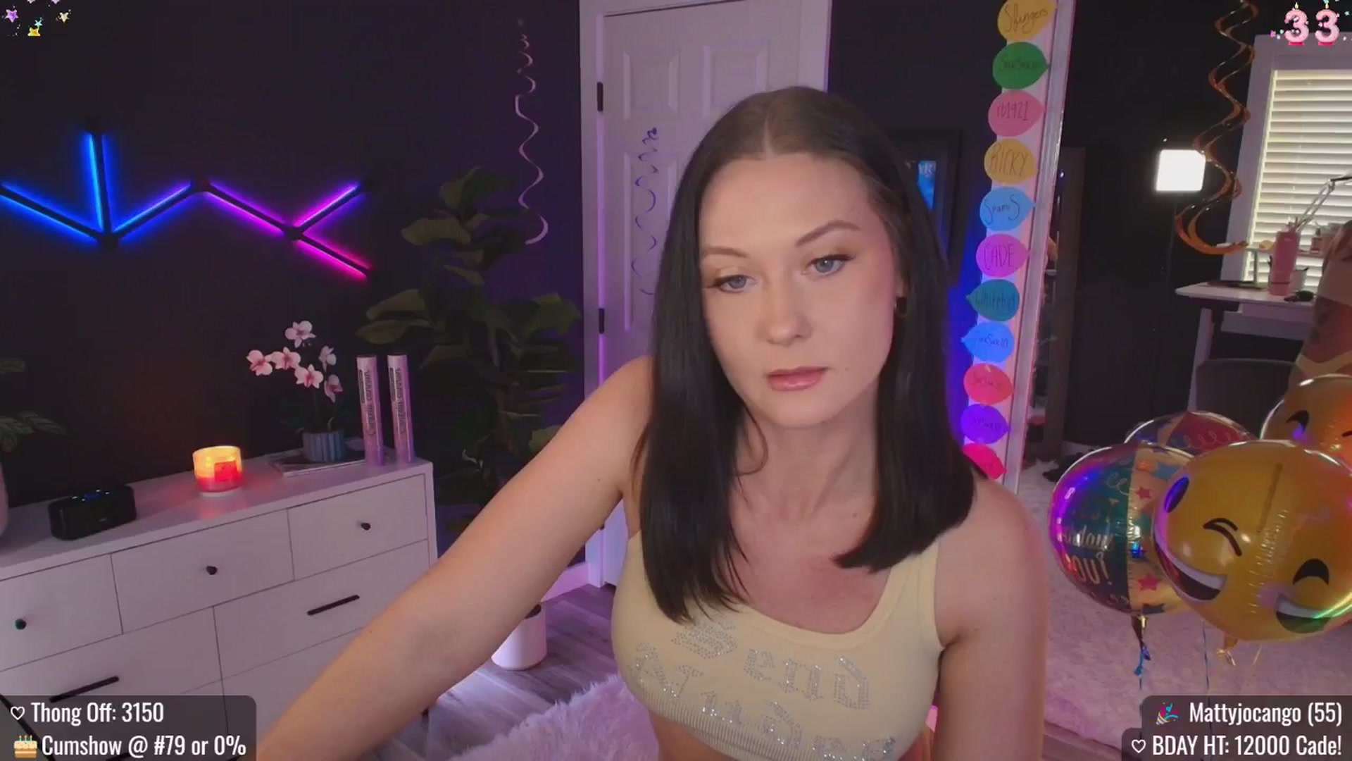 Gallery image thumbnail from MACK3NZIE's myfreecams stream on, 10/14/2025, 22:16 image 10 of 20