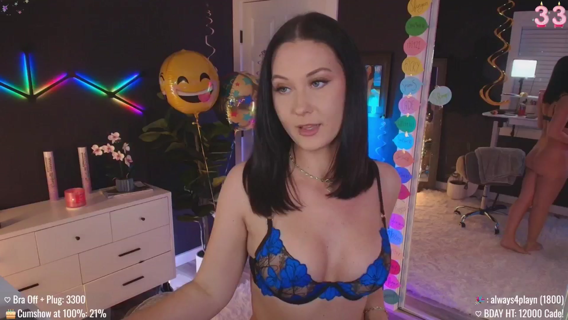 Gallery image thumbnail from MACK3NZIE's myfreecams stream on, 10/22/2025, 24:00 image 12 of 20