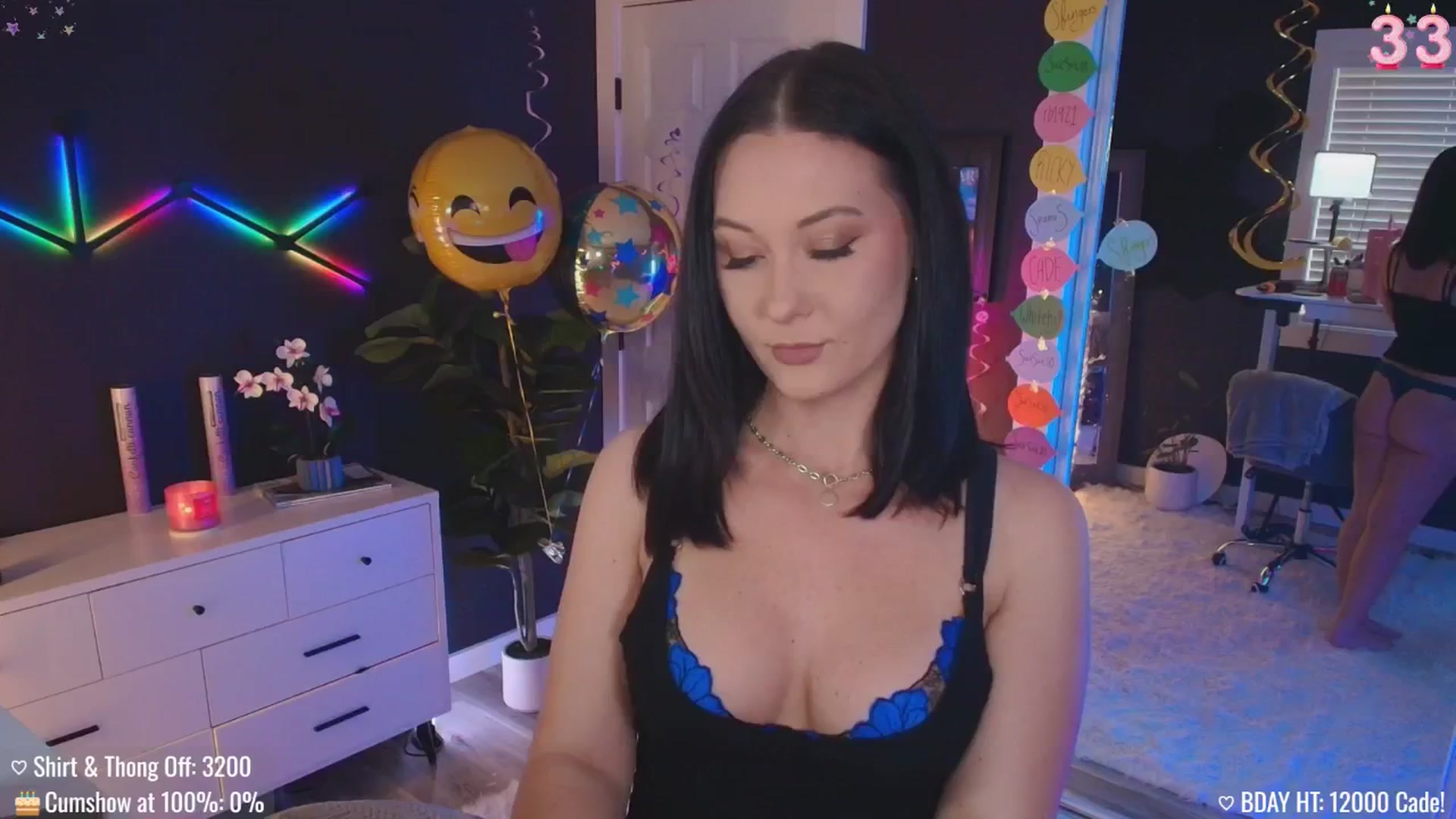 Gallery image thumbnail from MACK3NZIE's myfreecams stream on, 10/22/2025, 24:00 image 2 of 20