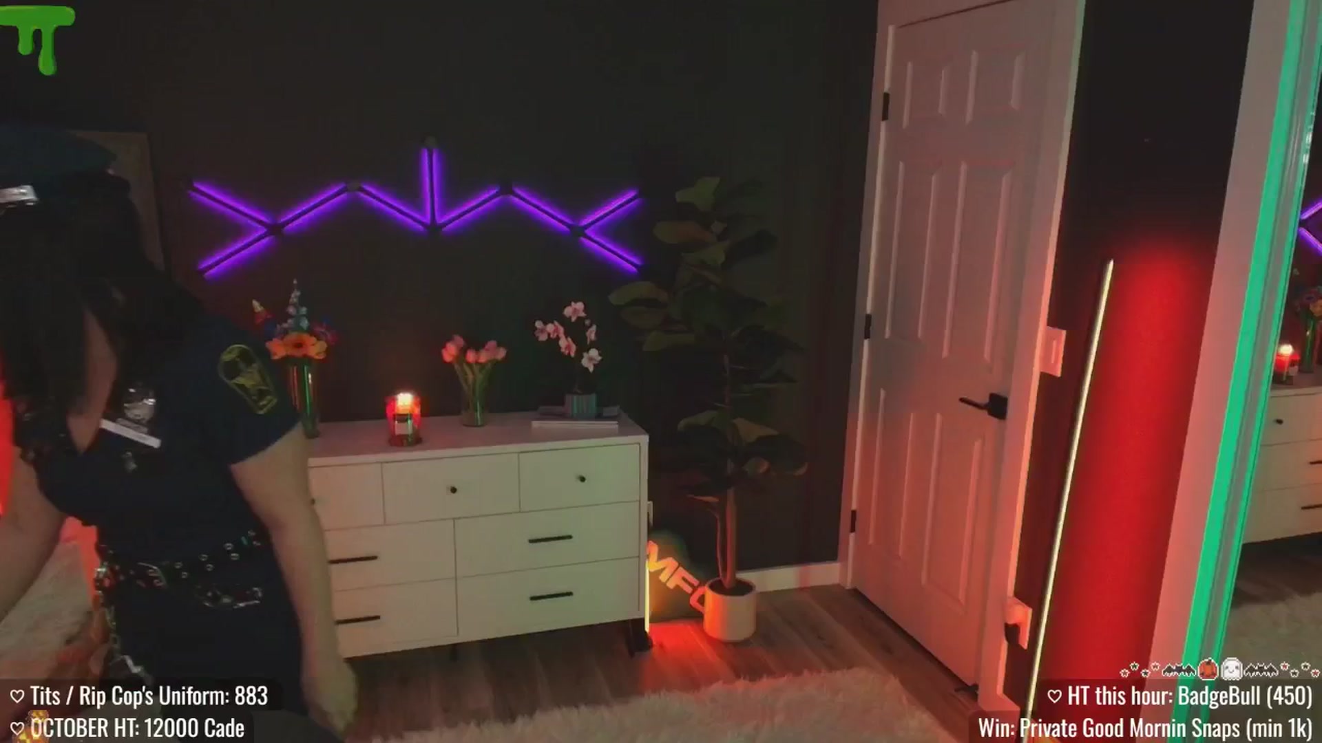 Gallery image thumbnail from MACK3NZIE's myfreecams stream on, 10/31/2025, 23:09 image 12 of 20
