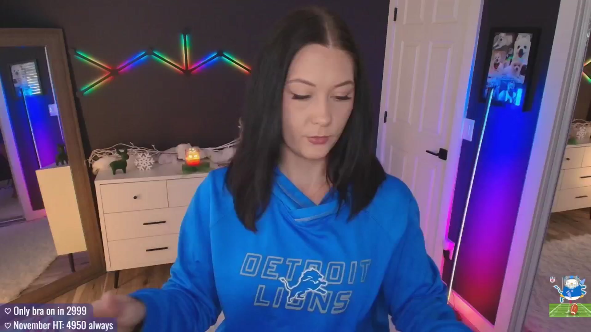 Gallery image thumbnail from MACK3NZIE's myfreecams stream on, 11/23/2025, 19:19 image 3 of 20