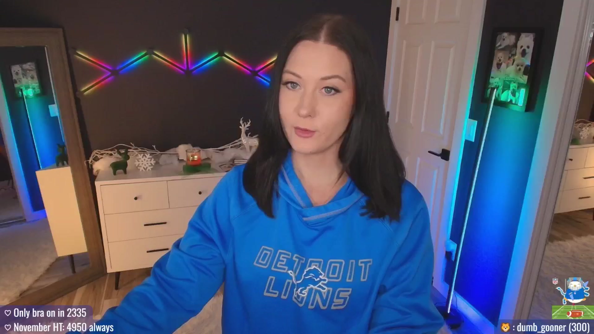 Gallery image thumbnail from MACK3NZIE's myfreecams stream on, 11/23/2025, 19:19 image 18 of 20
