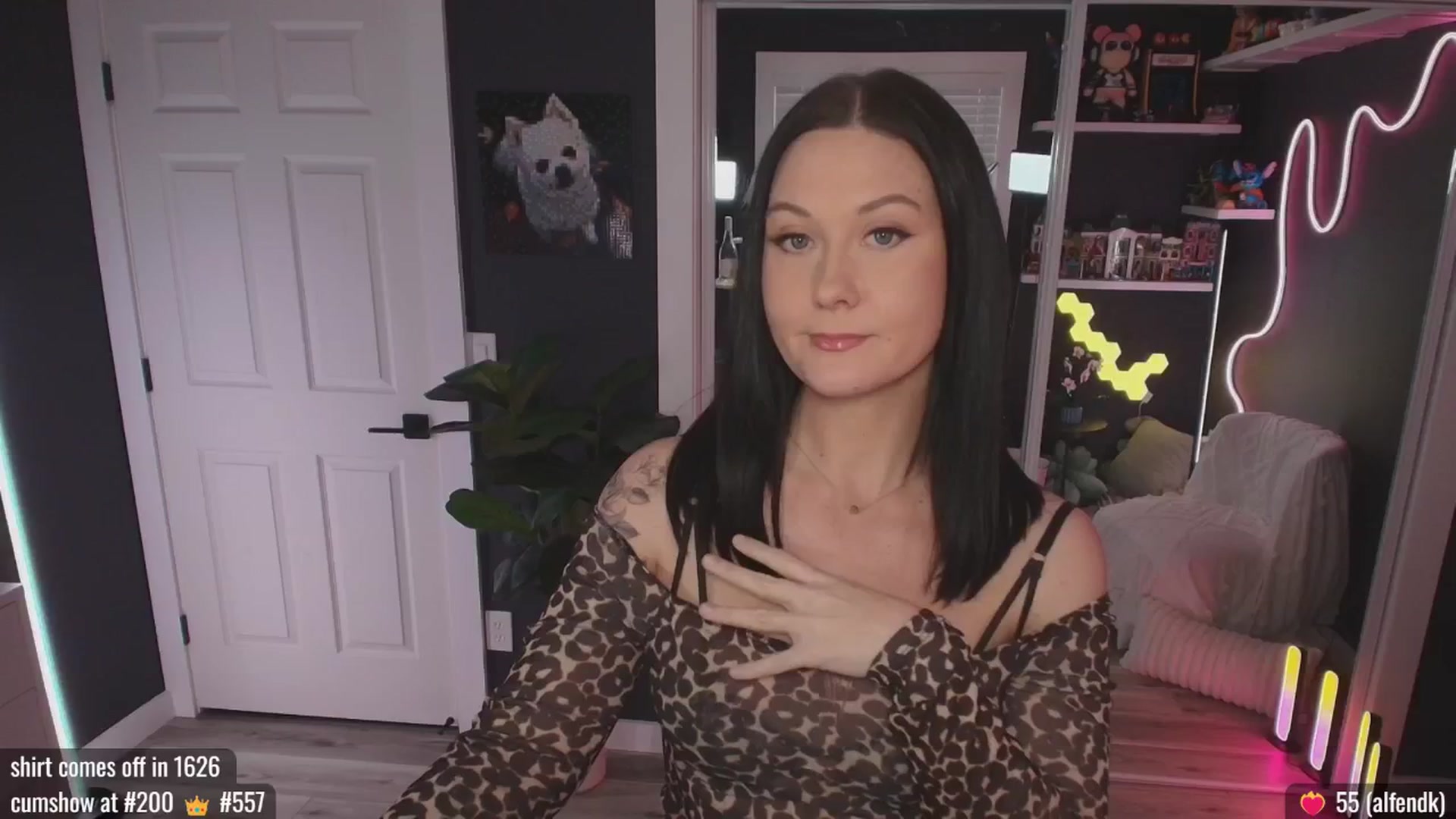 Gallery image thumbnail from MACK3NZIE's myfreecams stream on, 01/16/2026, 22:33 image 15 of 20