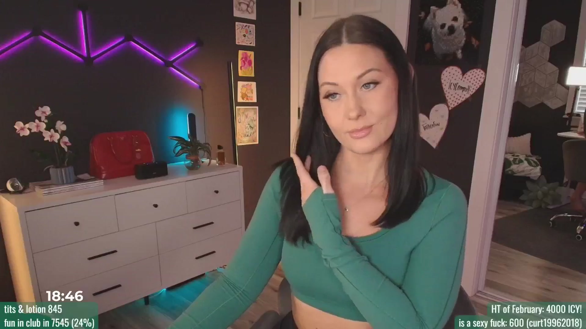 Gallery image thumbnail from MACK3NZIE's myfreecams stream on, 02/23/2026, 23:03 image 19 of 20