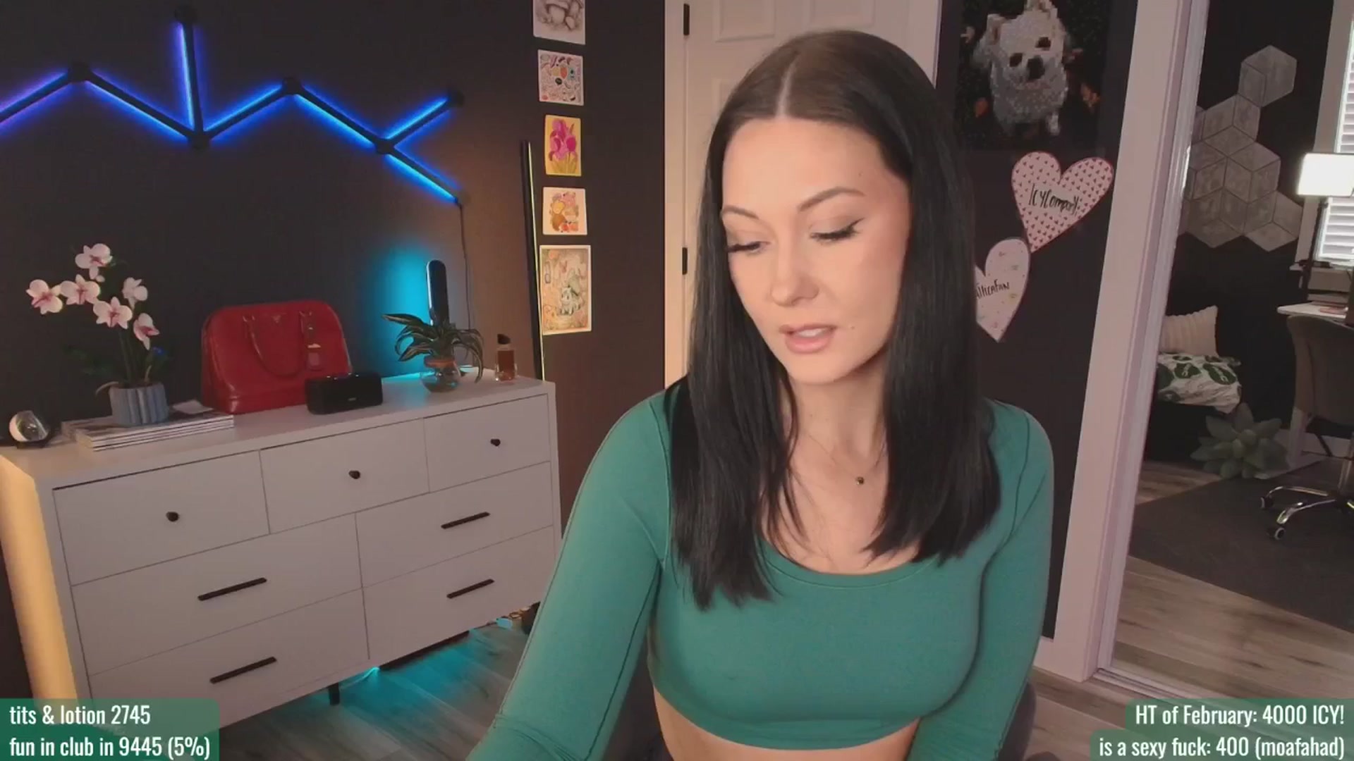 Gallery image thumbnail from MACK3NZIE's myfreecams stream on, 02/23/2026, 23:03 image 11 of 20