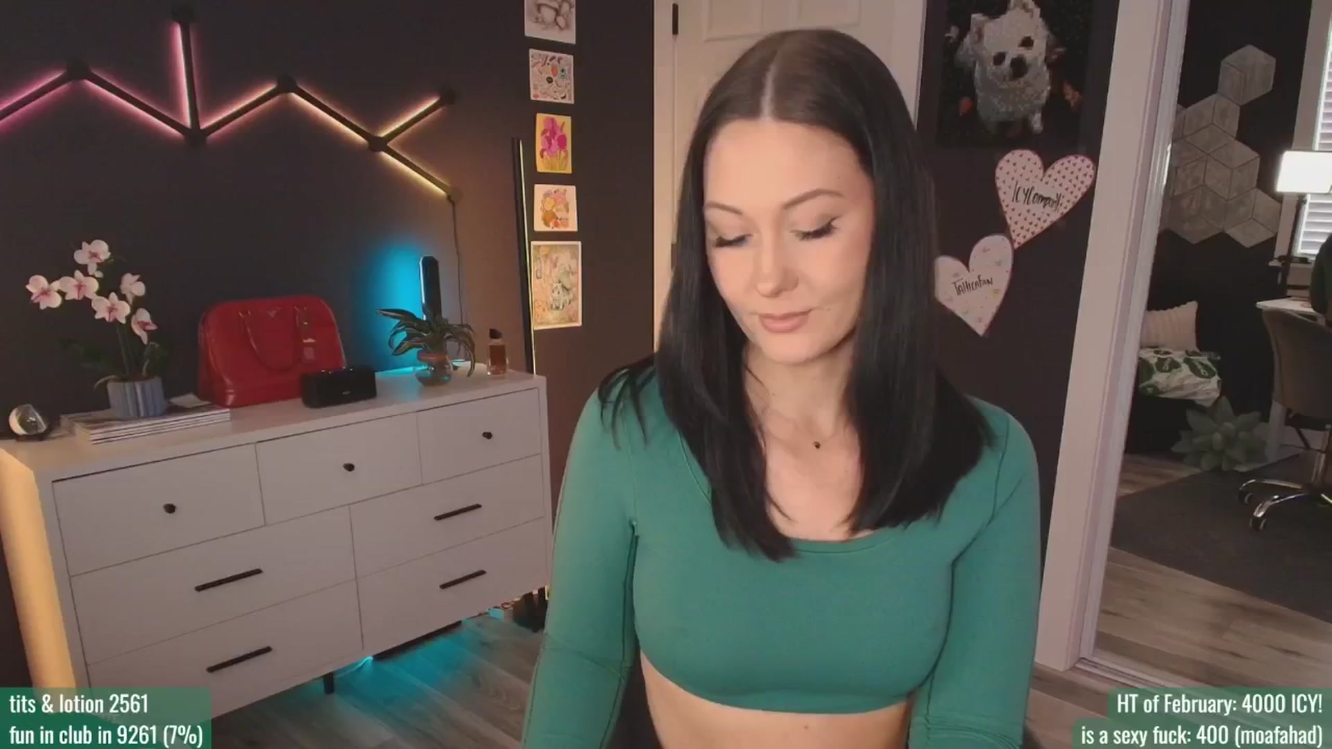 Gallery image thumbnail from MACK3NZIE's myfreecams stream on, 02/23/2026, 23:03 image 13 of 20