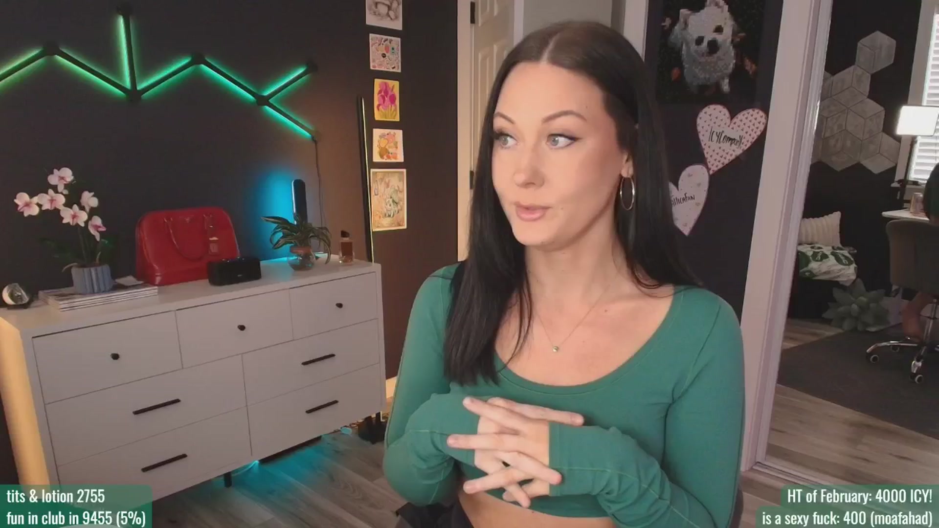 Gallery image thumbnail from MACK3NZIE's myfreecams stream on, 02/23/2026, 23:03 image 4 of 20