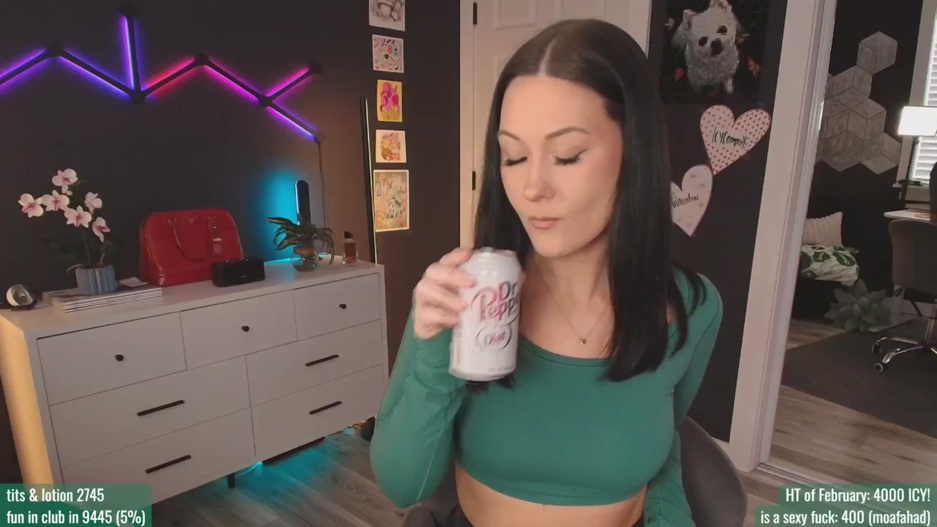 Gallery image thumbnail from MACK3NZIE's myfreecams stream on, 02/23/2026, 23:03 image 9 of 20