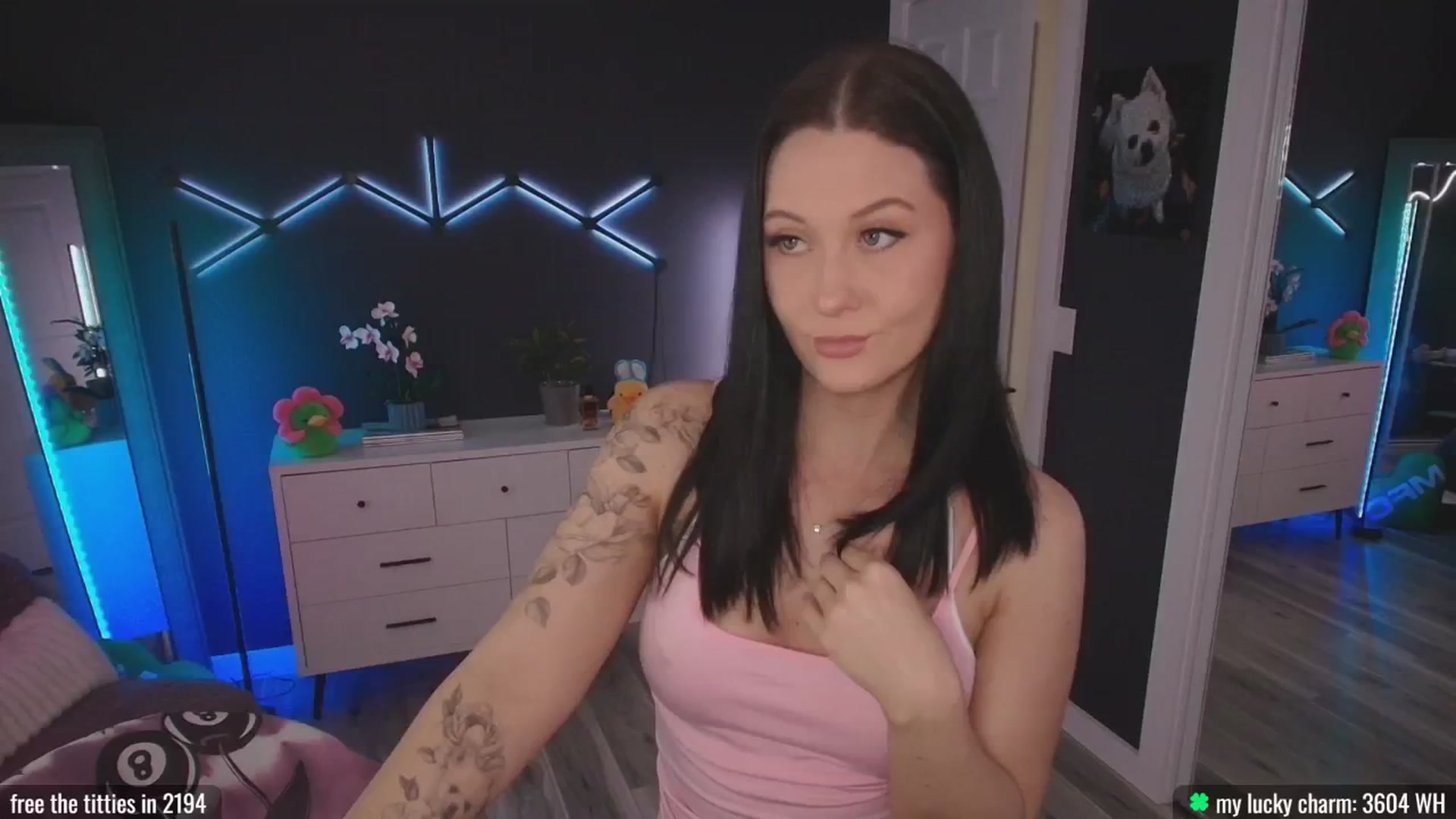 Gallery image thumbnail from MACK3NZIE's myfreecams stream on, 03/24/2026, 19:39 image 1 of 20