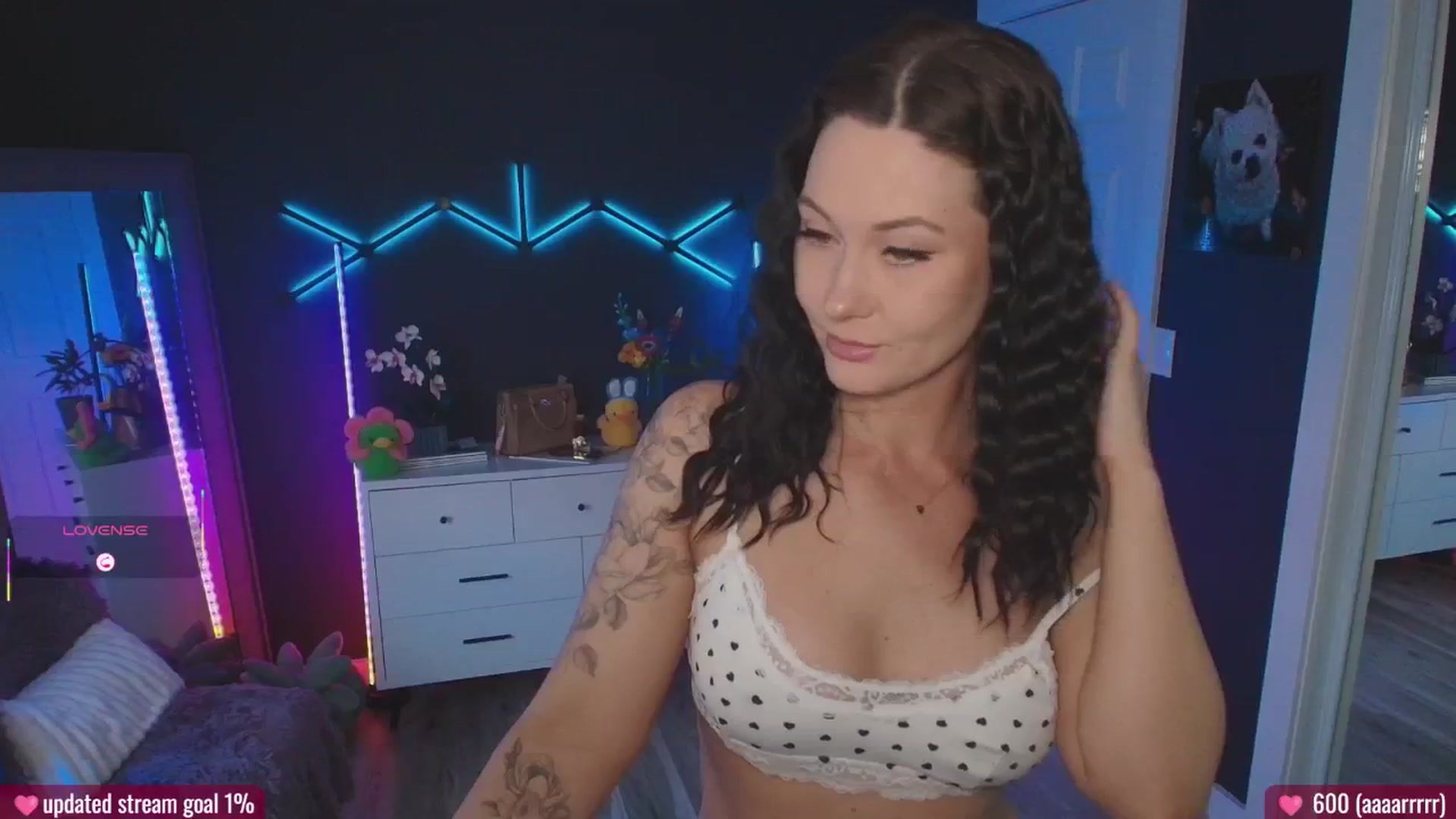 Gallery image thumbnail from MACK3NZIE's myfreecams stream on, 04/07/2026, 21:35 image 20 of 20