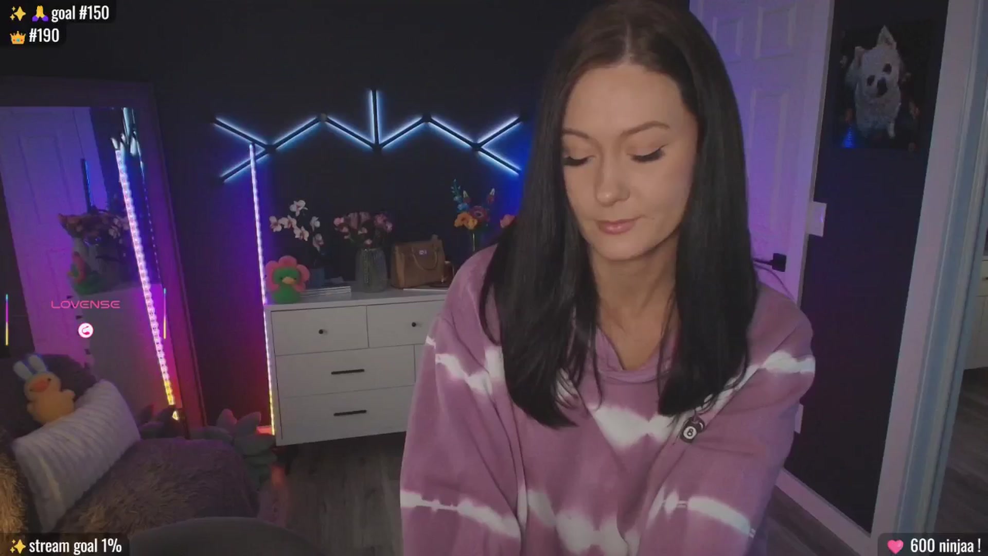 Gallery image thumbnail from MACK3NZIE's myfreecams stream on, 04/16/2026, 21:06 image 11 of 20