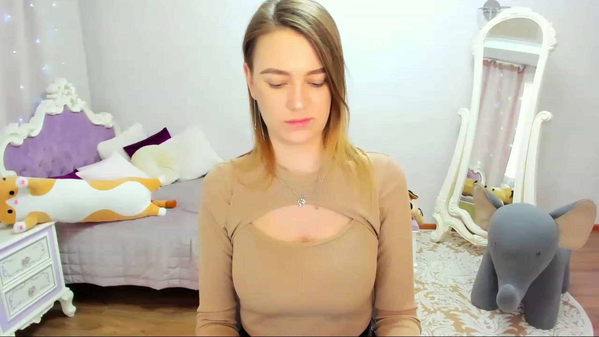 Gallery image thumbnail from MAKELOVE_'s myfreecams stream on, 05/17/2023, 12:02 image 14 of 20