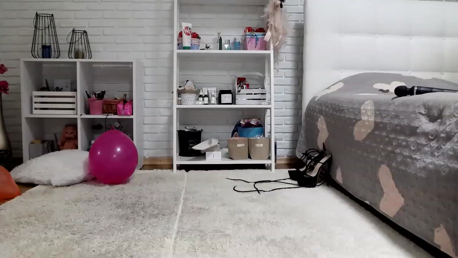 Gallery image thumbnail from MALINA_XXX's myfreecams stream on, 03/28/2023, 10:51 image 6 of 20