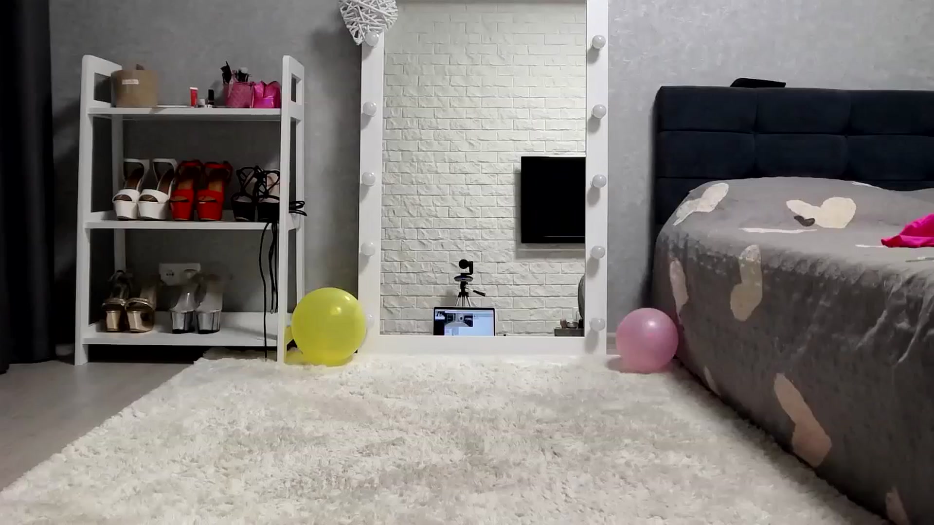 Gallery image thumbnail from MALINA_XXX's myfreecams stream on, 09/06/2023, 15:24 image 5 of 20