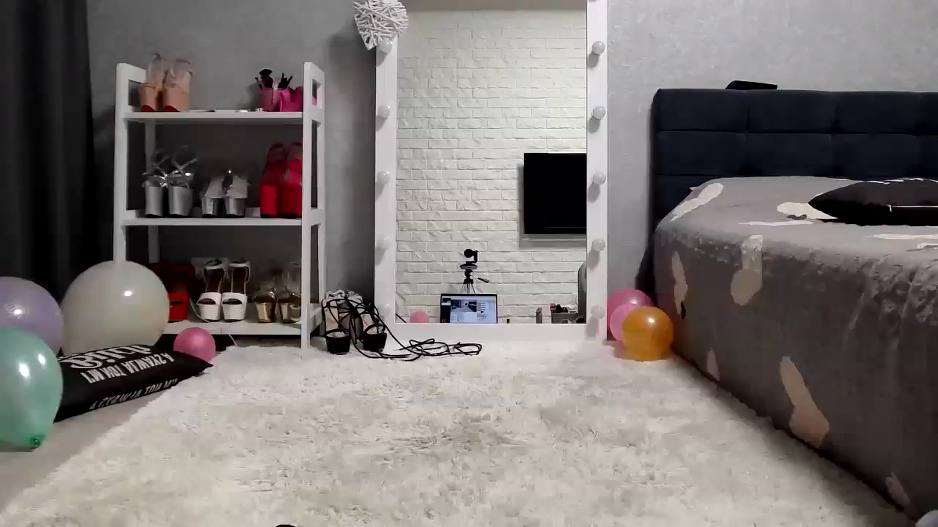 Gallery image thumbnail from MALINA_XXX's myfreecams stream on, 10/28/2023, 15:08 image 7 of 20