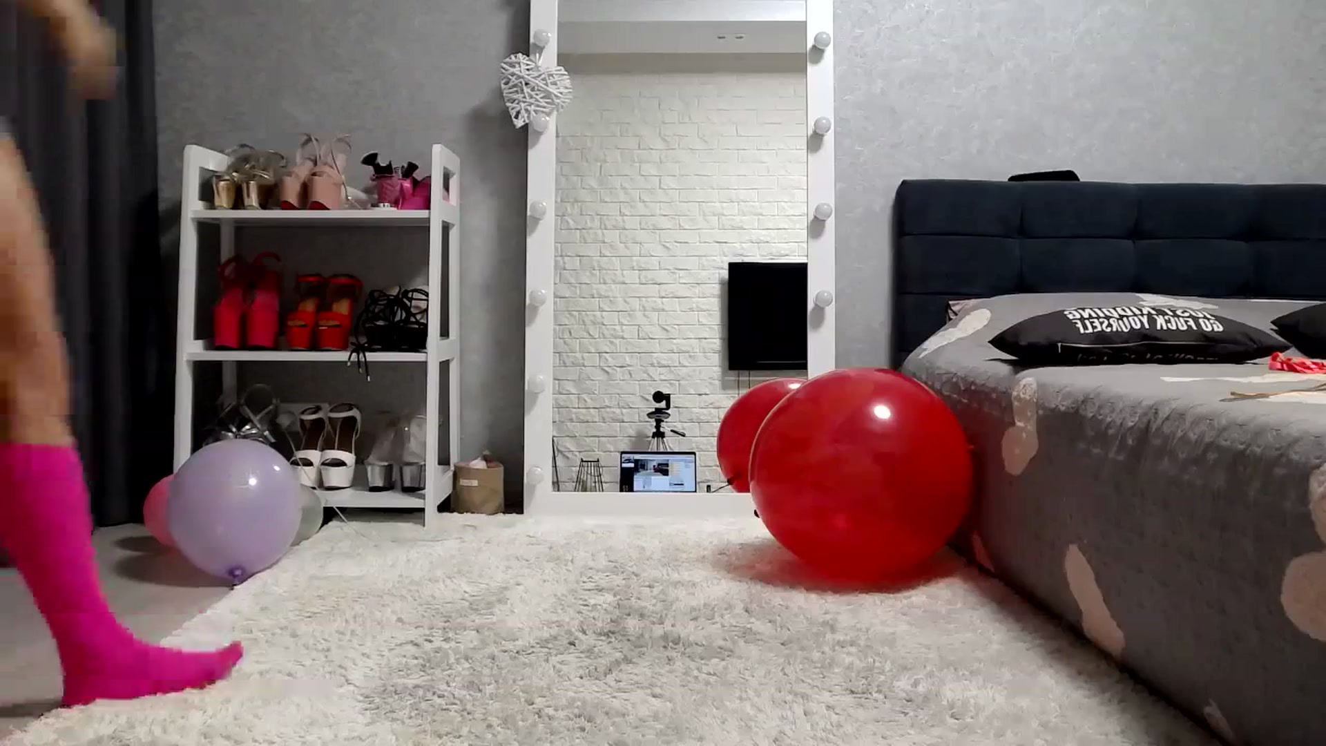 Gallery image thumbnail from MALINA_XXX's myfreecams stream on, 11/28/2023, 14:06 image 13 of 20