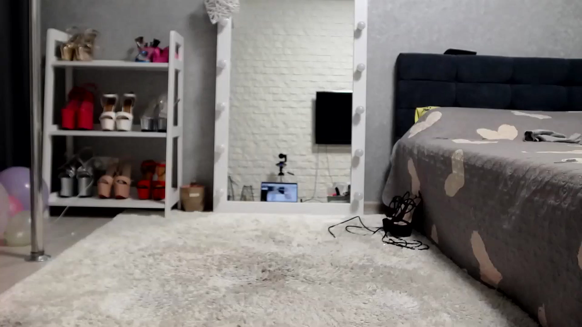 Gallery image thumbnail from MALINA_XXX's myfreecams stream on, 12/13/2023, 13:31 image 19 of 20