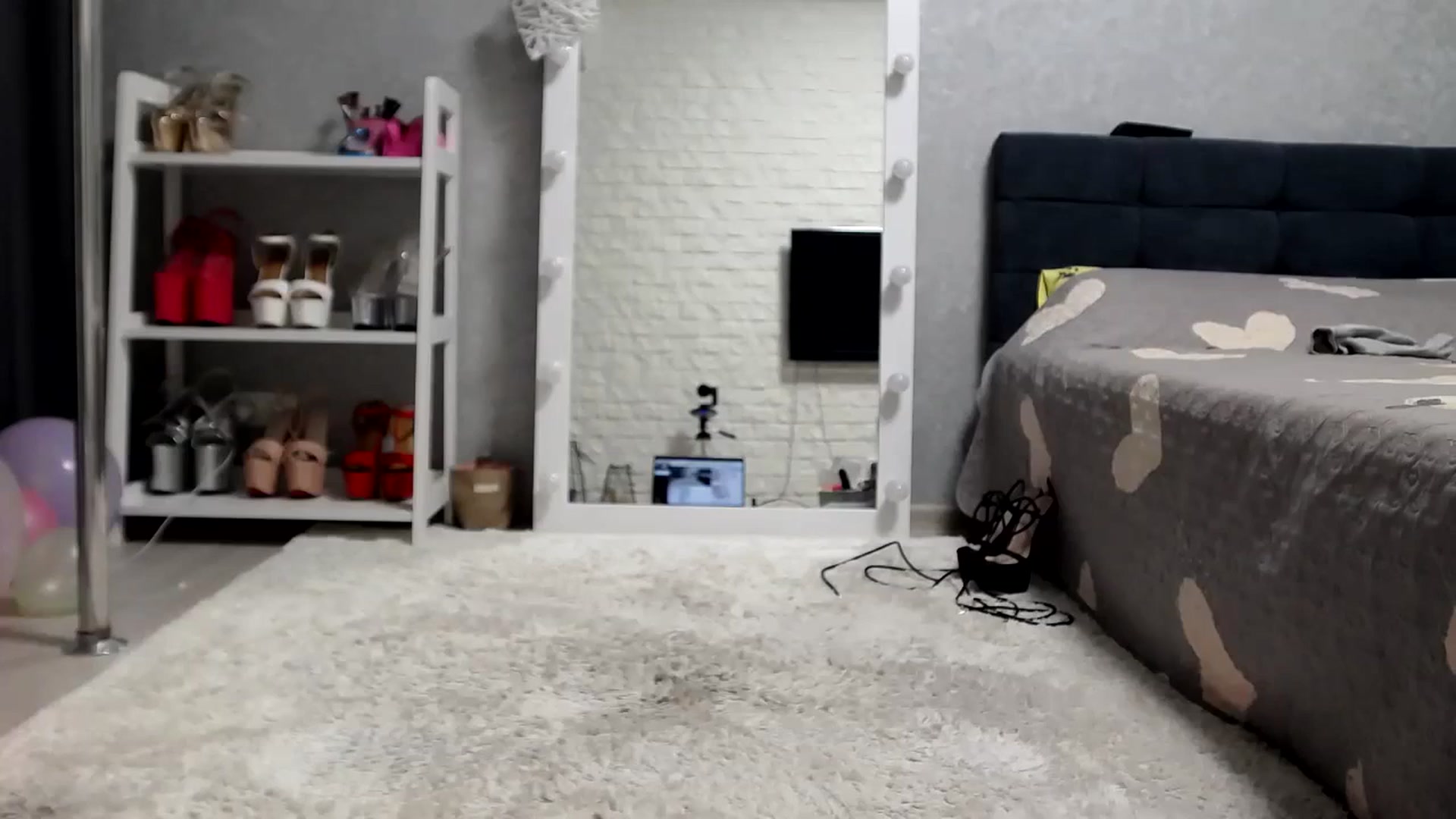 Gallery image thumbnail from MALINA_XXX's myfreecams stream on, 12/13/2023, 13:31 image 15 of 20