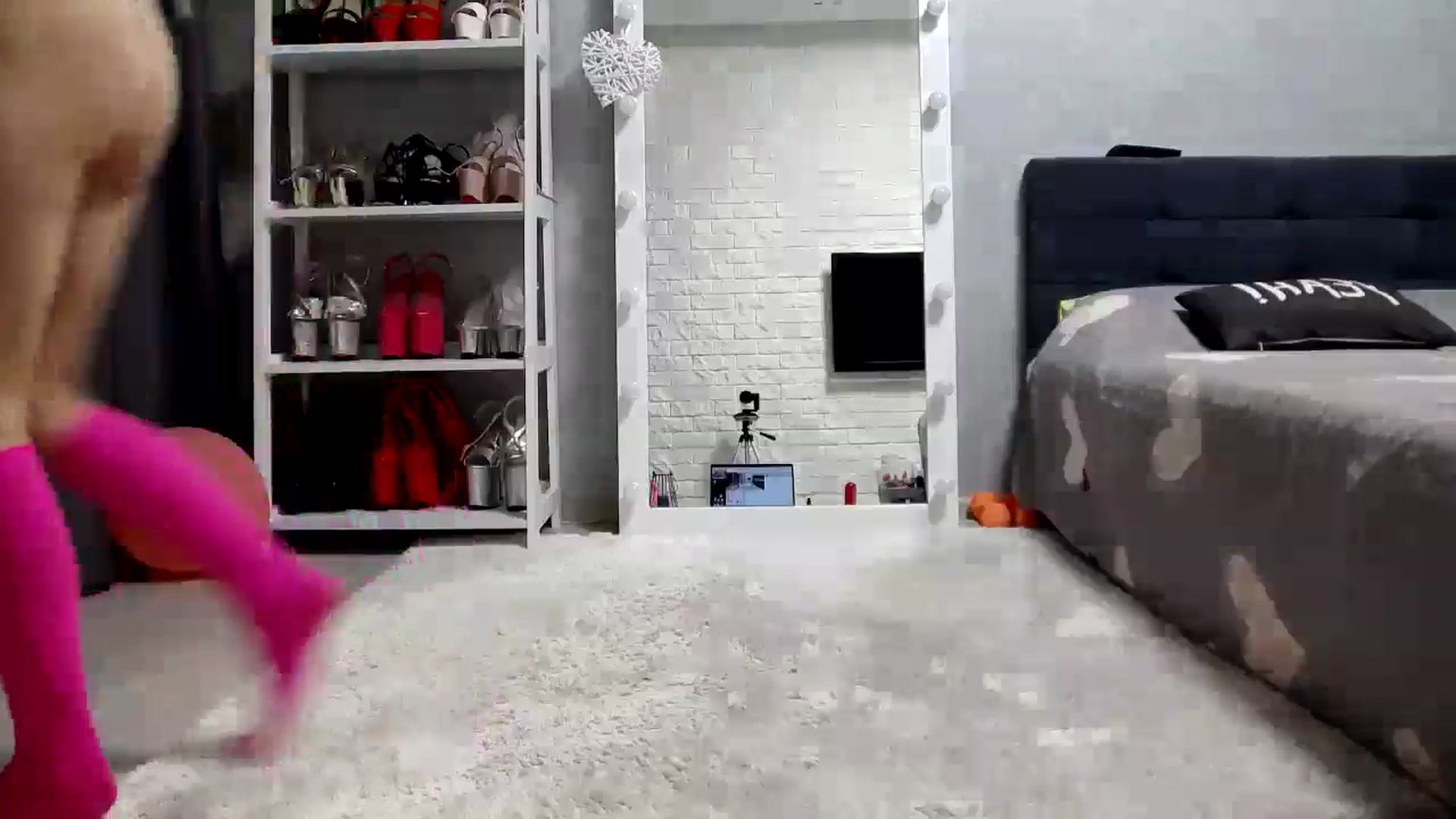 Gallery image thumbnail from MALINA_XXX's myfreecams stream on, 06/15/2024, 12:16 image 12 of 20
