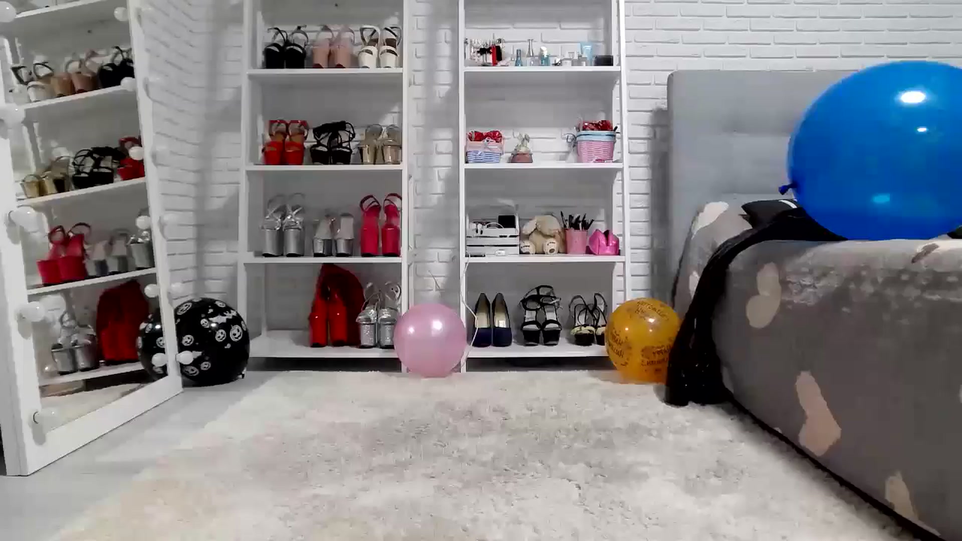 Gallery image thumbnail from MALINA_XXX's myfreecams stream on, 11/12/2024, 14:49 image 16 of 20
