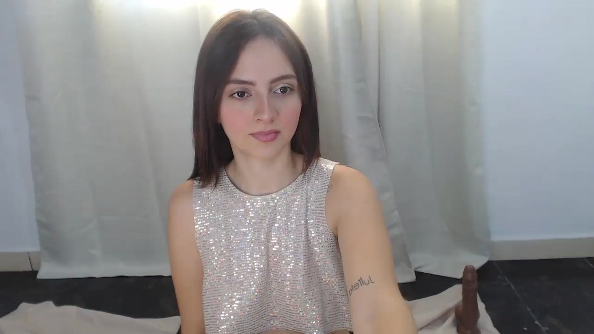 Gallery image thumbnail from MARIAGOMEZz's myfreecams stream on, 06/07/2025, 13:28 image 2 of 20