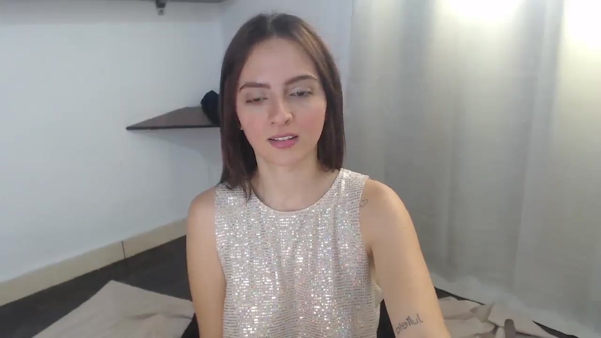 Gallery image thumbnail from MARIAGOMEZz's myfreecams stream on, 06/07/2025, 14:17 image 2 of 20