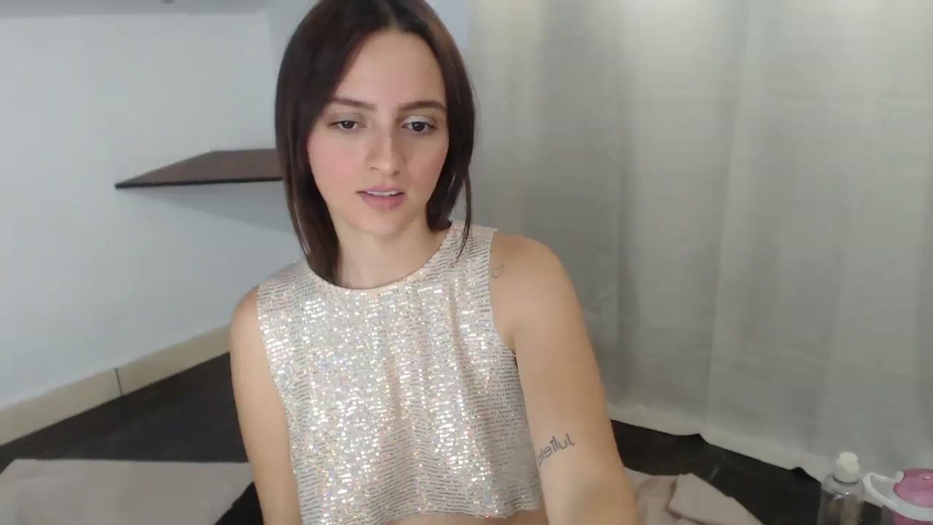 Gallery image thumbnail from MARIAGOMEZz's myfreecams stream on, 06/07/2025, 21:01 image 2 of 20