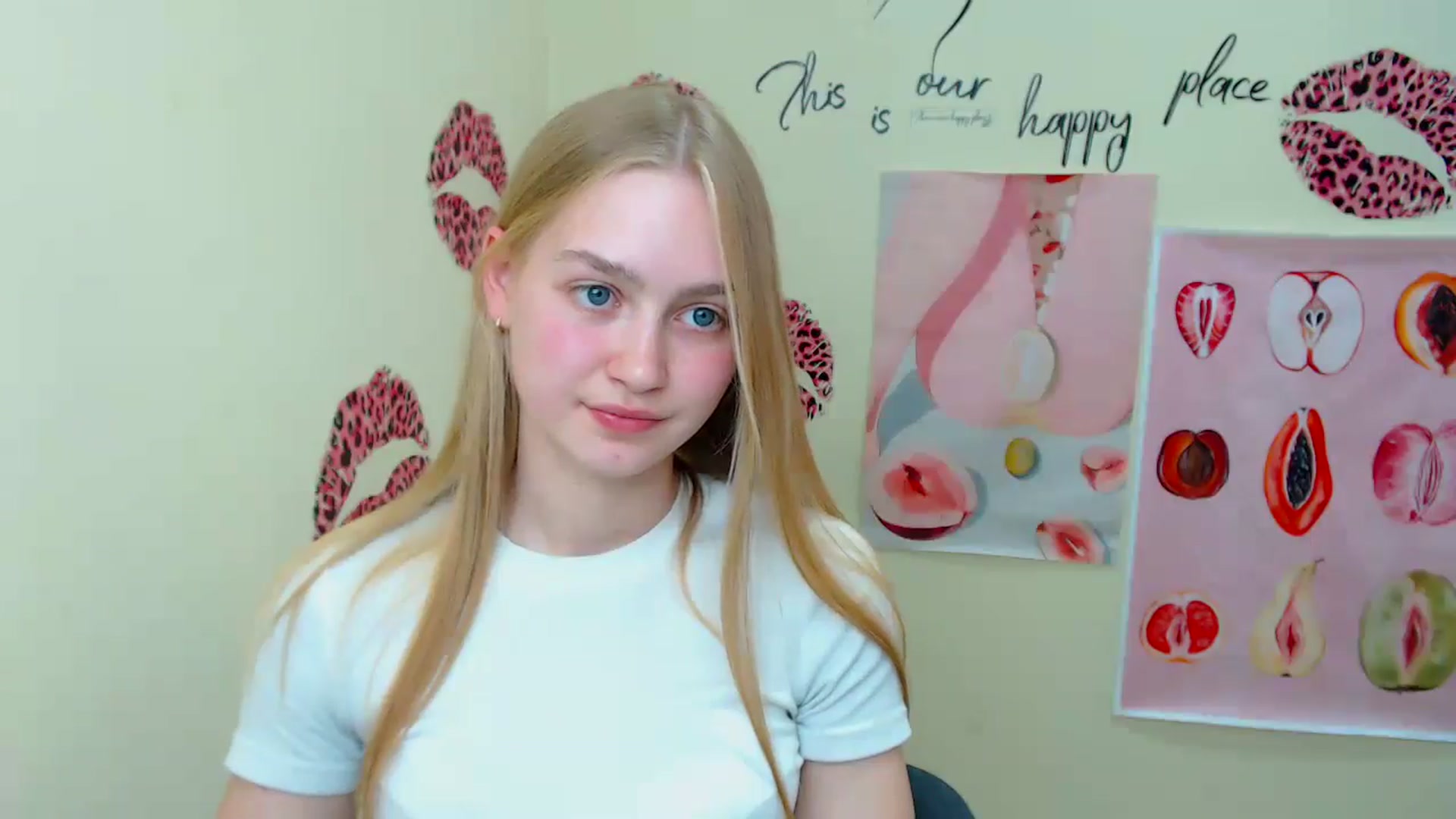 Gallery image thumbnail from MClaara's myfreecams stream on, 06/18/2025, 12:47 image 16 of 20