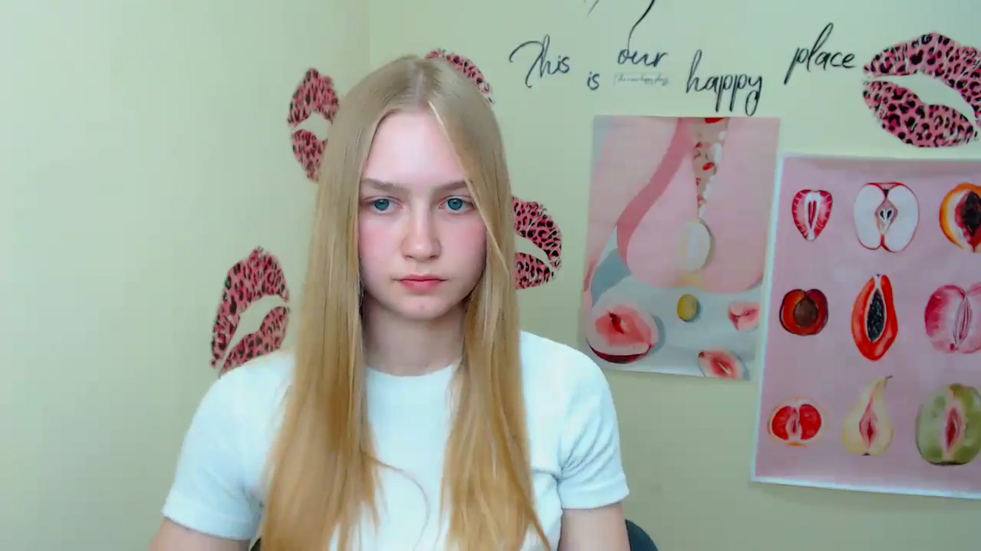 Gallery image thumbnail from MClaara's myfreecams stream on, 06/18/2025, 12:47 image 14 of 20